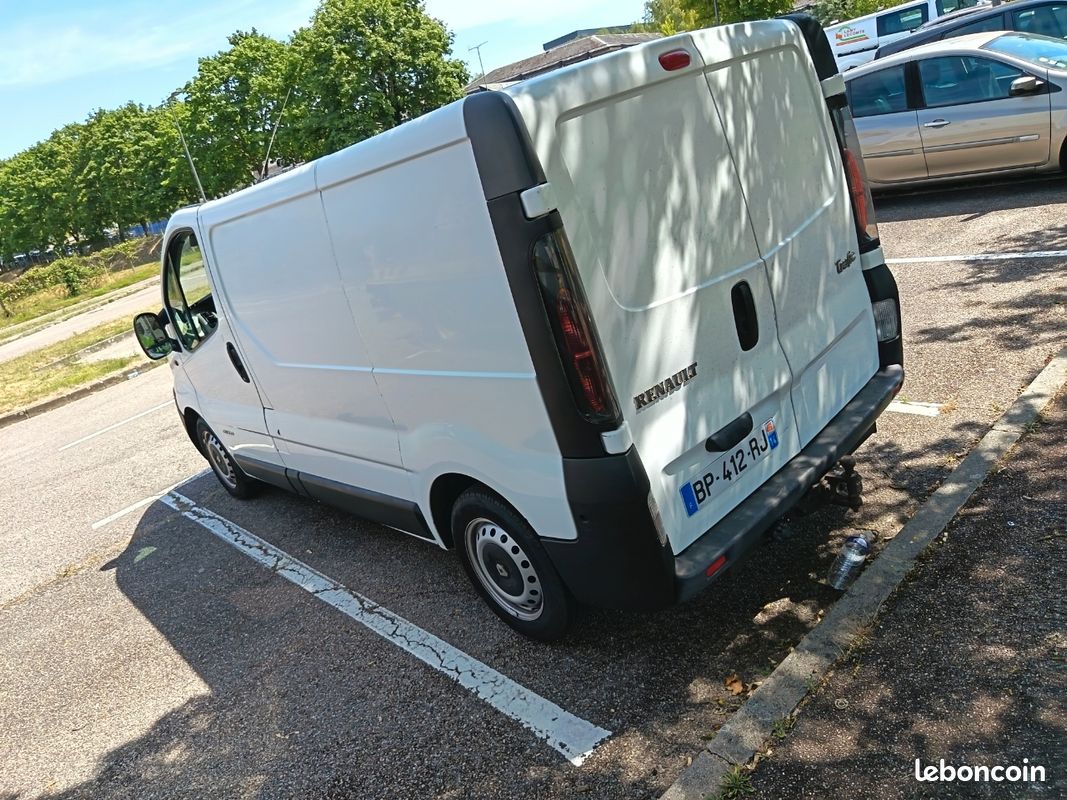 Renault trafic (image 2)