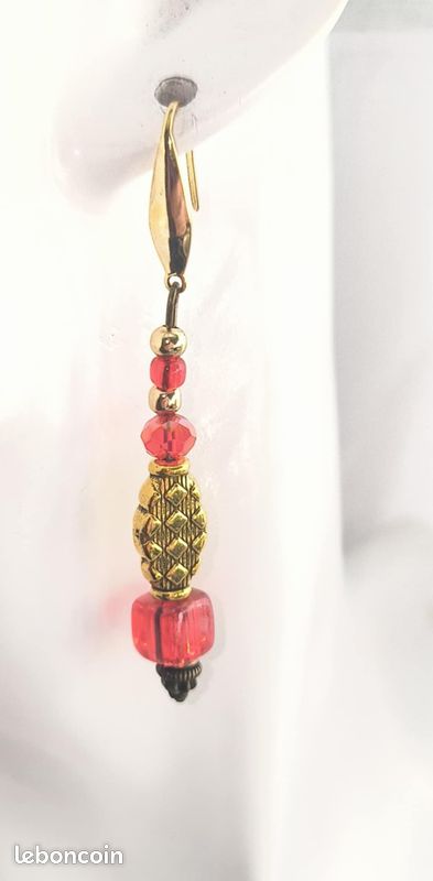 Boucles d'oreilles celtiques rouge doré - joli bijou fantaisie -Artisan créateur (image 2)