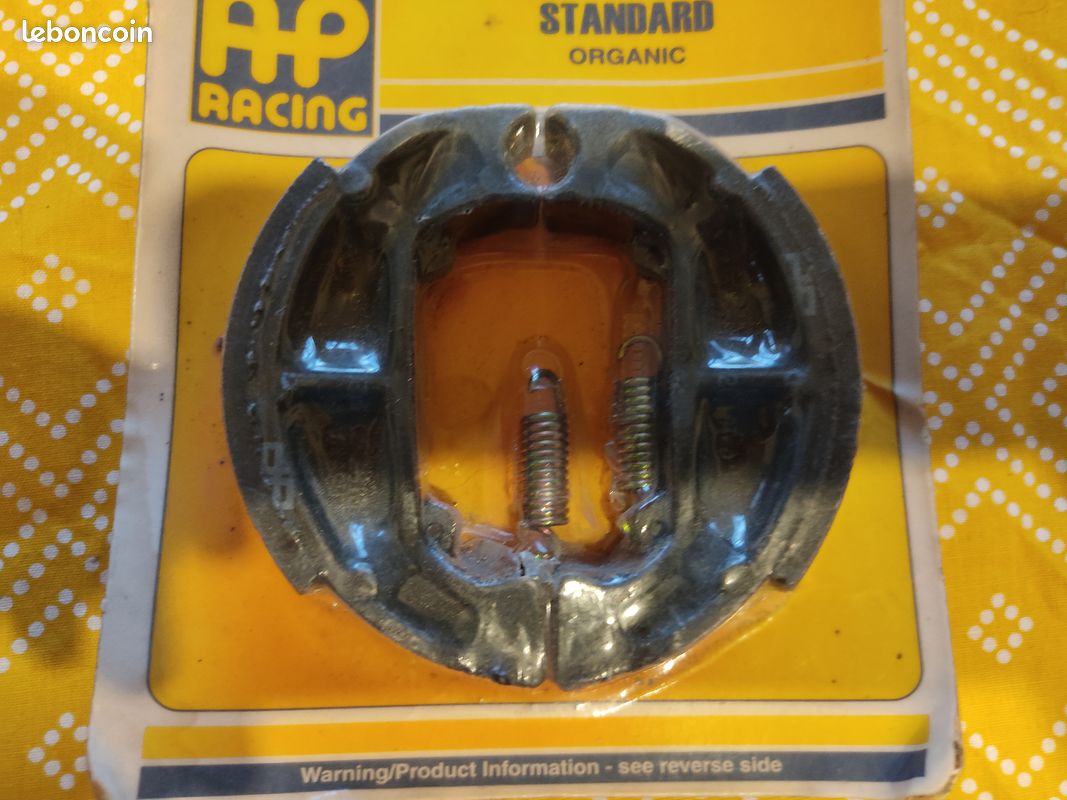 Garniture supérieur de pied milieu, gauche Renault Megane III 1.5 Dci 2015 | Garage Mahieu Garniture supérieur de pied milieu, gauche Renault Megane III 1.5 Dci 2015 | Garage Mahieu