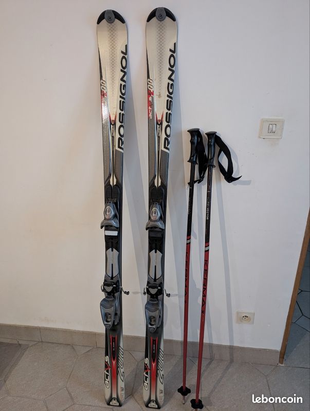 Skis Rossignol 1m70 + bâtons + housse