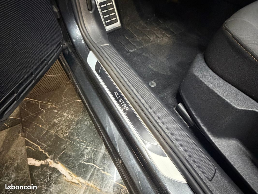 VOLKSWAGEN GOLF 1.6 TDI 110 BlueMotion Technology FAP Allstar DSG7 (image 9)