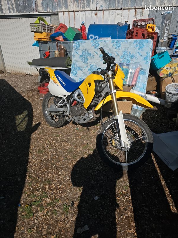 125 hyosung (image 2)