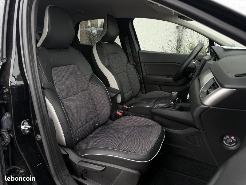 Renault CAPTUR II 1.6 E-TECH HYBRIDE 145 CH INTENS -21 (image 9)