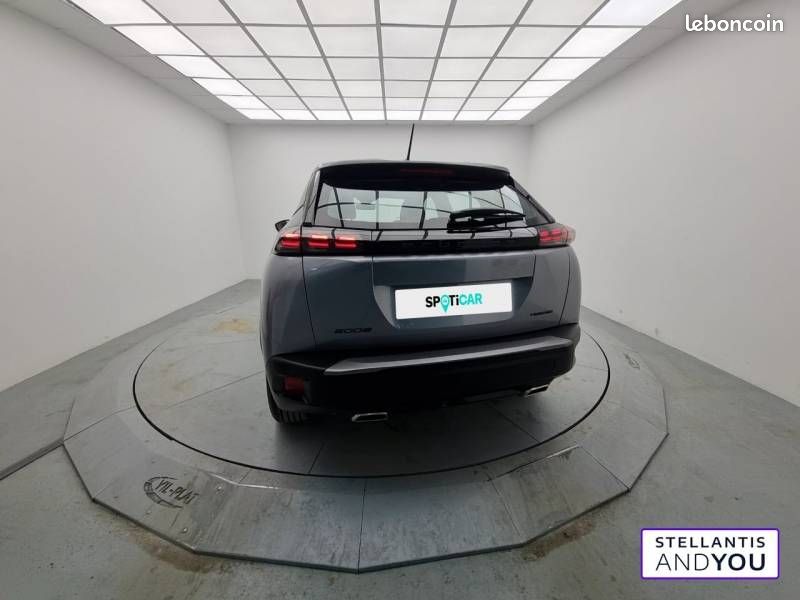 Peugeot 2008 Hybrid 145 e-DCS6 Style (image 4)