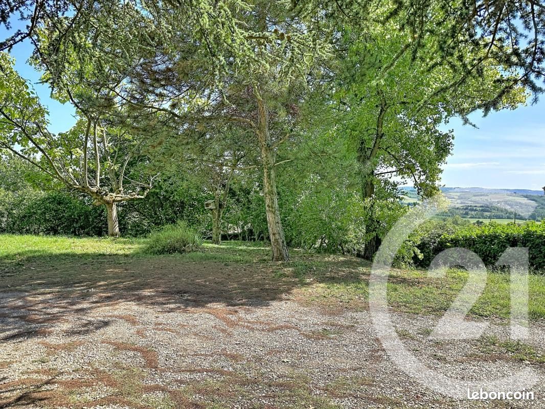 Terrain 602 m² Chuzelles · 155 000 €