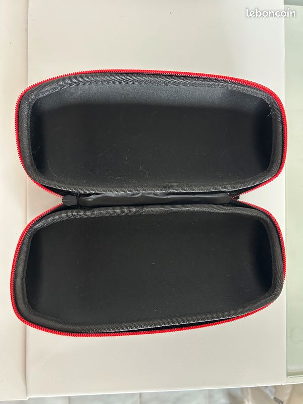 Housse de protection pour enceinte JBL Charge 2 – coque rigide – Très bon état (image 2)