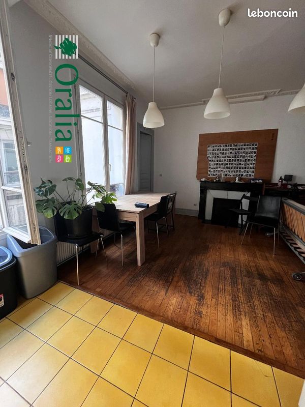 Appartement 4 pièces 85 m² · à Paris · 85 m² · 2 585 €/mois