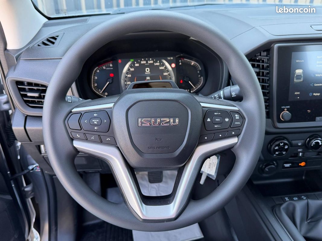 Isuzu D-Max 2.2 Ddi 164ch B-Strong Space M/T (image 23)