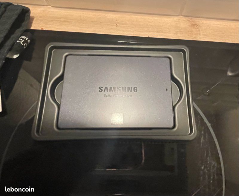Disque Dur SSD 1To Neuf  9️⃣ (image 3)