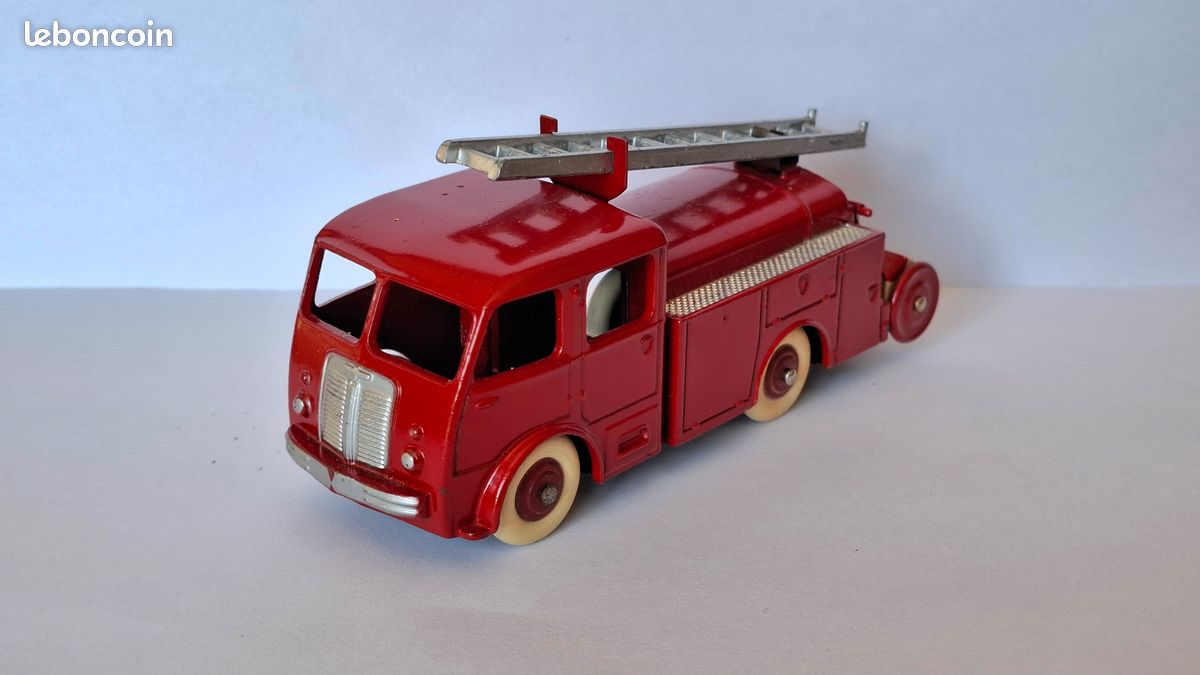 DINKY TOYS REF 32E CAMION BERLIET POMPIER + BOITE d'origine EUR 45,00
