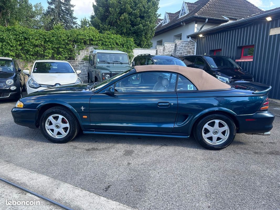 FORD MUSTANG 4 V6 3.8L Cabriolet 142cv (image 17)