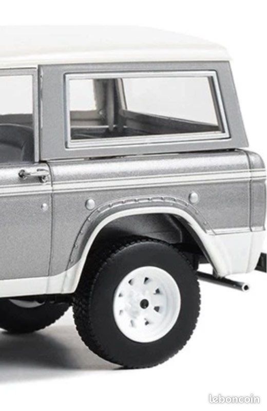 GREENLIGHT Ford Bronco 1967 - Voiture Counting Cars - Échelle 1/24 - Collection