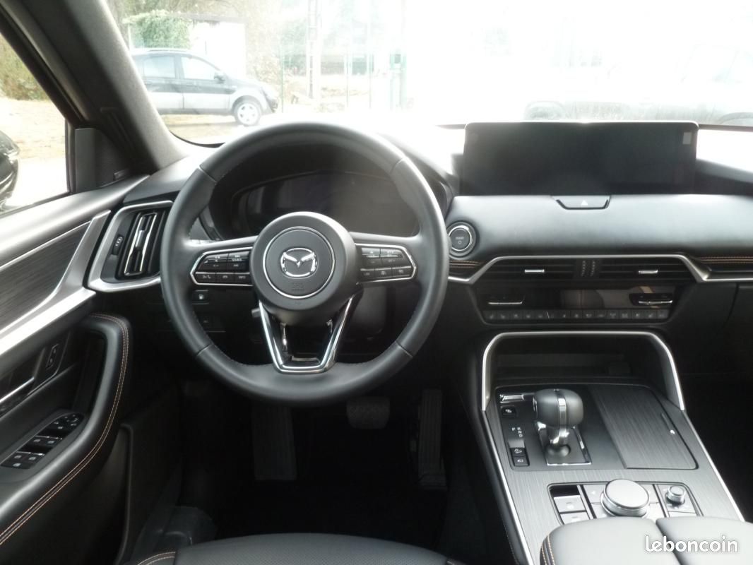 Mazda CX-80 2.5L e-SKYACTIV PHEV 327 ch 4x4 BVA8 Homura Plus - 4Roues Hiver inclus (image 8)