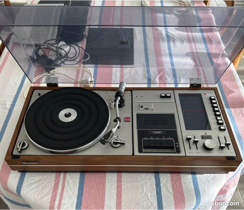 Lecteur Cassette Sharp Vintage – Marque Rétro, état Fonctionnel