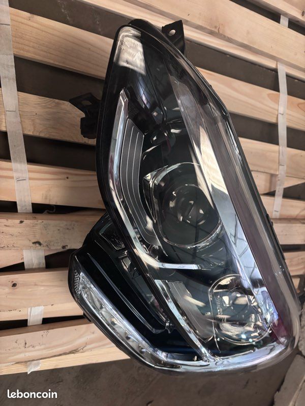 Phare Renault Mégane 4 (image 2)