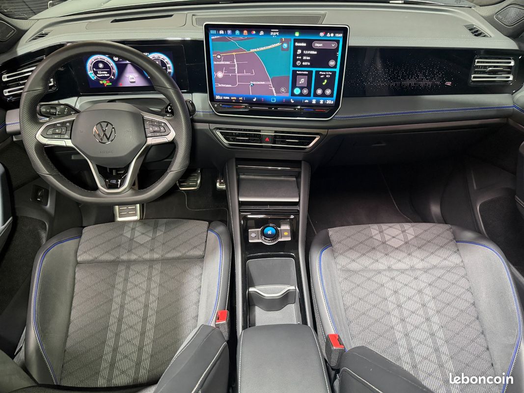 VOLKSWAGEN TIGUAN 1.5 eTSI 150ch DSG7 R-Line - Toit ouvrant / Harman Kardon / Camera 360 / Attelage (image 9)