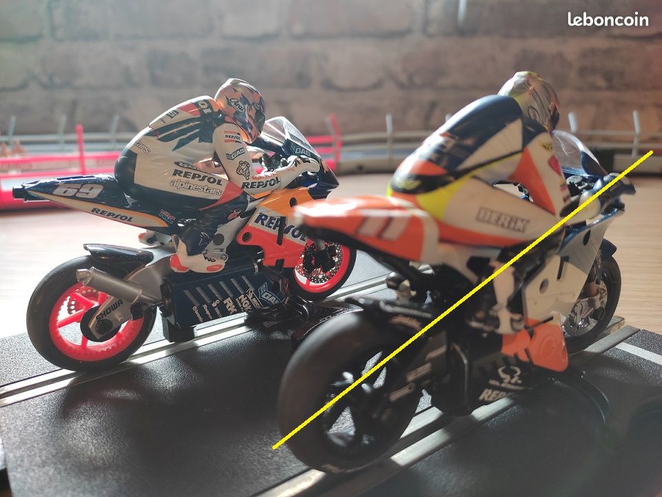 Figurine Moto GP Honda Repsol Guiloy 1:10 - Nicky Hayden 69 - Avec Boîte