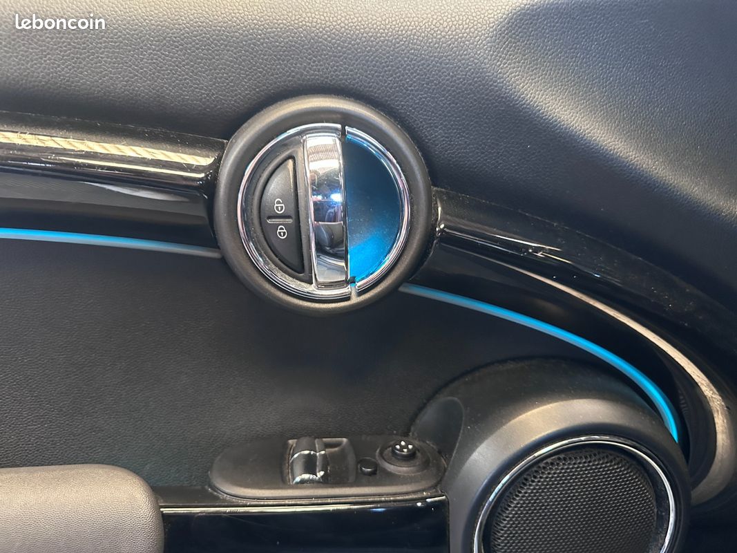 MINI HATCH 3 PORTES F56 Cooper S 192 ch Pack Red Hot Chili / AFFICHAGE TETE HAUTE / TOIT OUVRANT / RADAR ARRIERE (image 29)