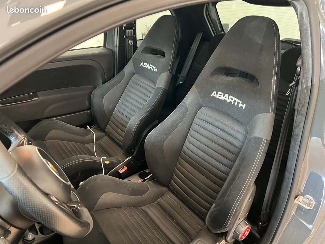 Abarth Fiat 595 Competizione 180cv BVM5 / Ligne Monza / Sièges Sabelt / En Stock / Suivi complet / Rien à prévoir / Pas de Malus / Immat France (image 9)
