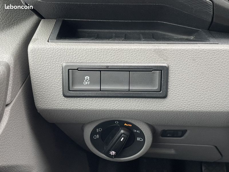 Volkswagen TRANSPORTER FG / PRIX HT 18 316,67 / 2.8T L1H1 2.0 TDI 150CH BUSINESS PLUS (image 29)