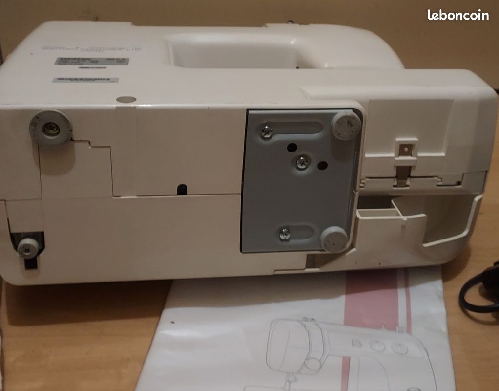 Machine à coudre Brother (image 6)