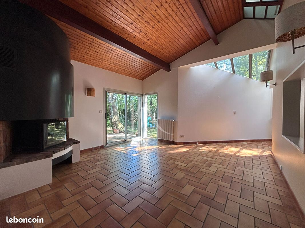 Maison 7 pièces 188 m² · à Saint-Médard-en-Jalles · 188 m² · 499 900 €