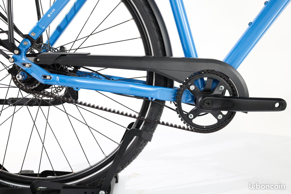 VÉLO DE VILLE A400 2024 Taille 56 - Vélo Vtc Musculaire | Disponible à la location (image 4)