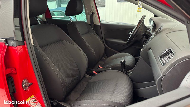 Volkswagen polo 1.4 FSI TBE FAIBLE KM (image 5)