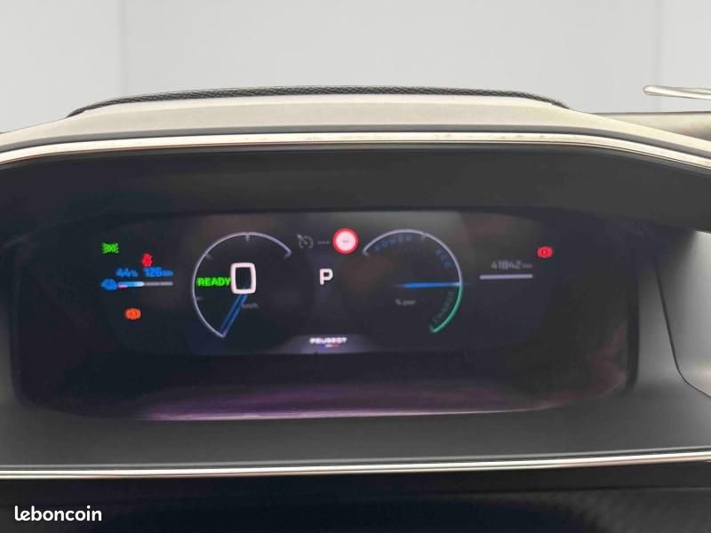 Peugeot 2008 e-2008 156ch 54 kWh GT (image 16)