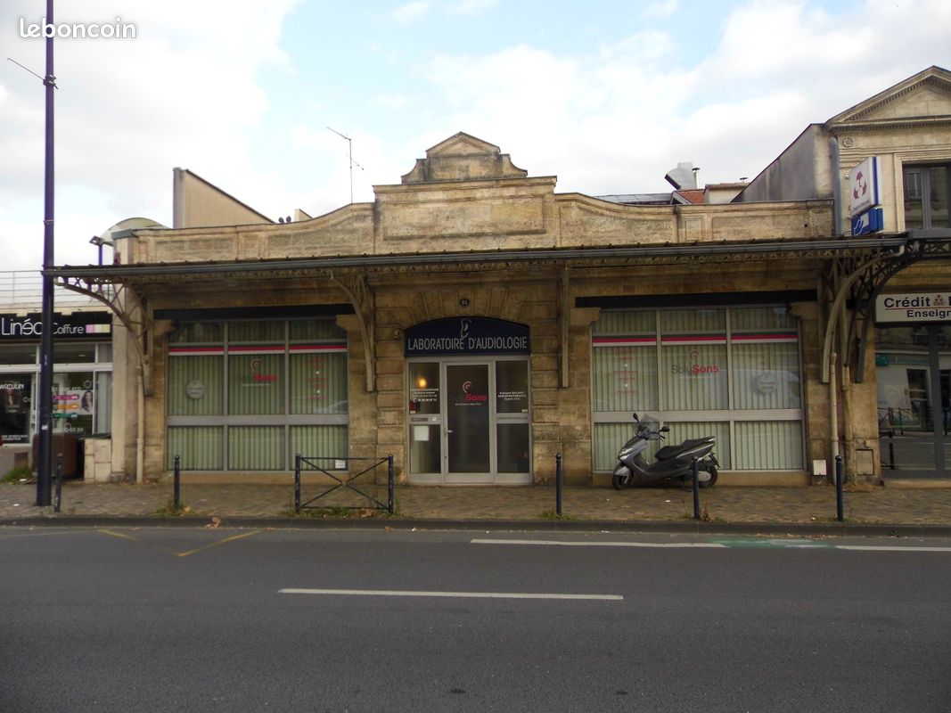 Local commercial 9 pièces 250 m² · à Bordeaux · 250 m² · 4 200 €/mois
