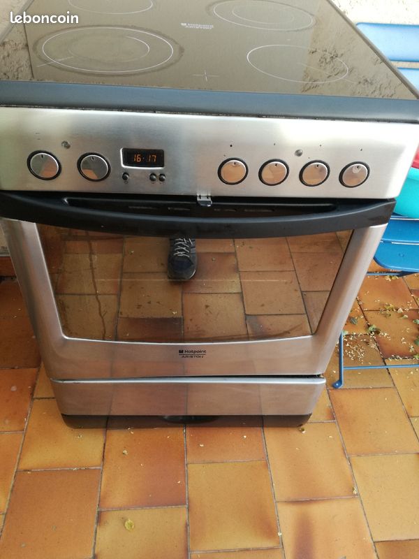 Cuisinière ariston hot point (image 2)