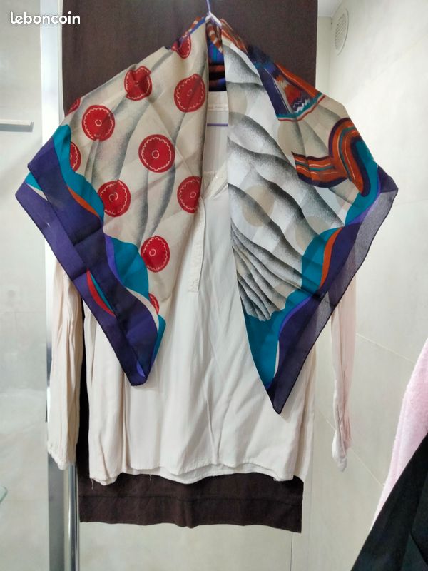Foulard 87x87 cms (image 1)