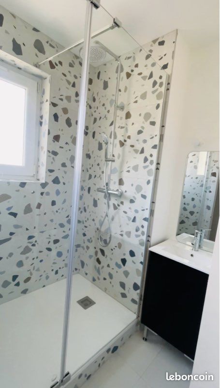 Appartement 3 pièces 80 m² · à L'Étrat · 80 m² · 899 €