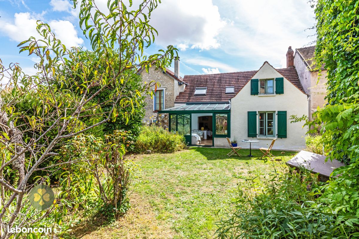 Maison 7 pièces 126 m² · à La Queue-les-Yvelines · 126 m² · 469 000 €