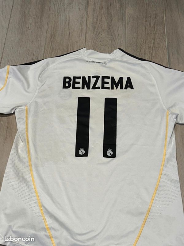 Maillot real madrid 09/10 dédicacé par benzema (image 1)