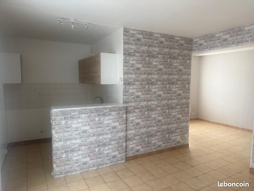 Appartement 1 pièce 31 m² · à Chambry · 31 m² · 565 €