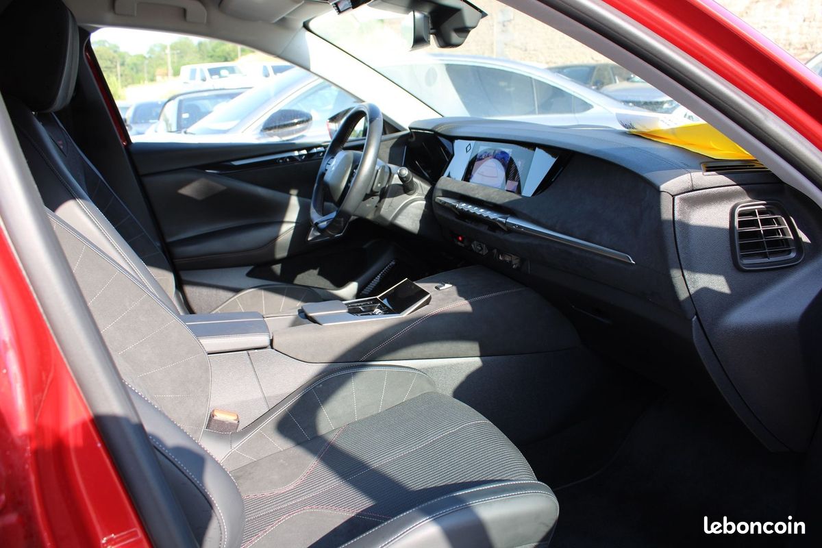 Ds DS4 CROSSBACK III PERFORMANCE LINE 1L5 BLUEHDI 130 CV BOITE AUTO EAT8 CAMÉRA 180 FULL LEDS JA 19 (image 8)