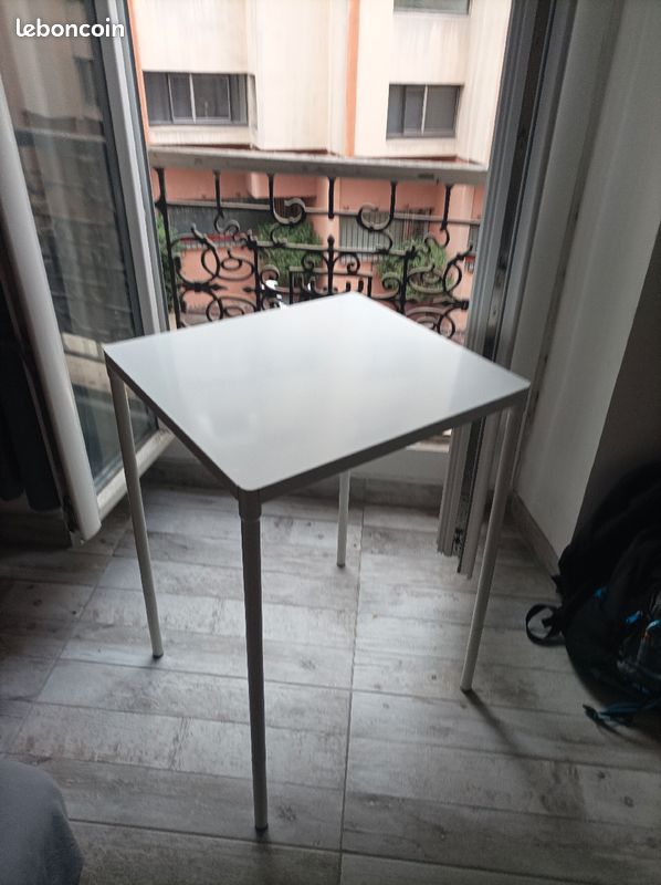 Table (image 1)