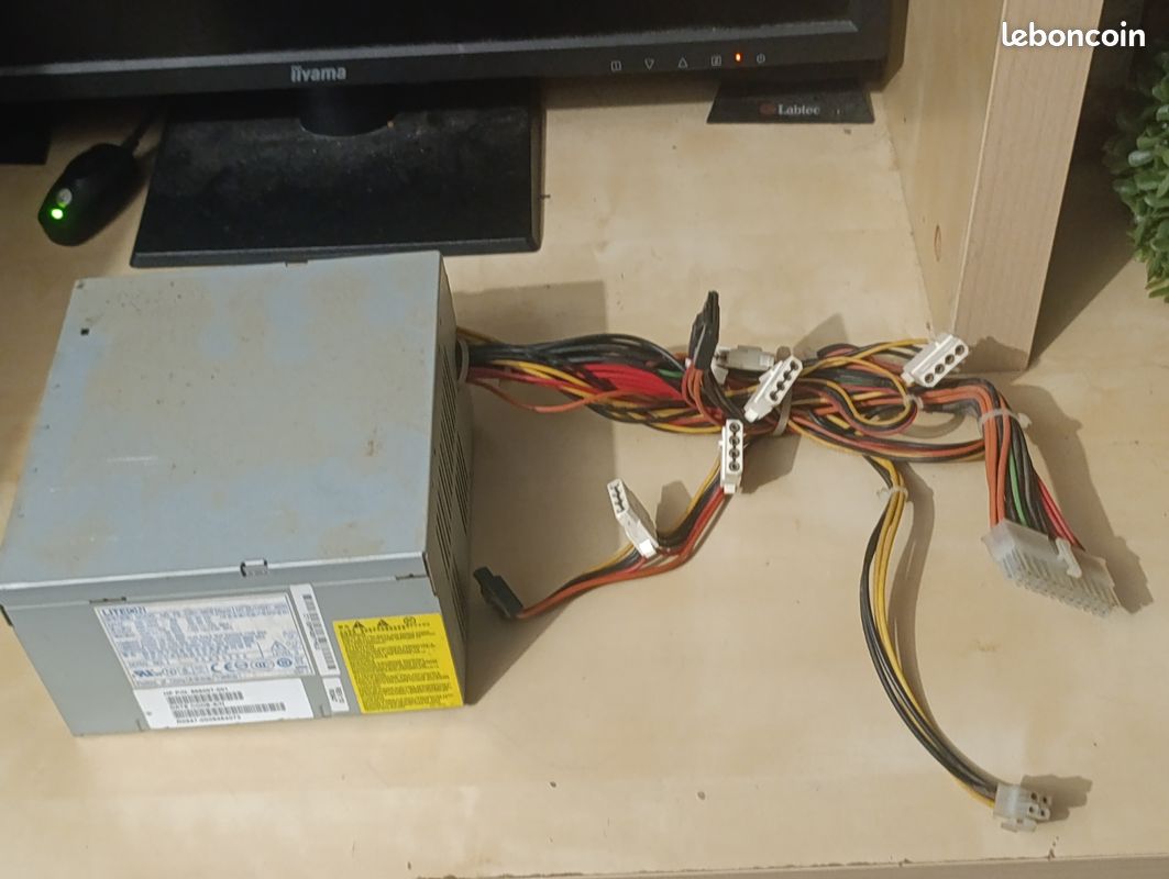 Alimentation PC Liteon 300W (PS-5301-08HF) - HP P/N 585007-001 (image 1)