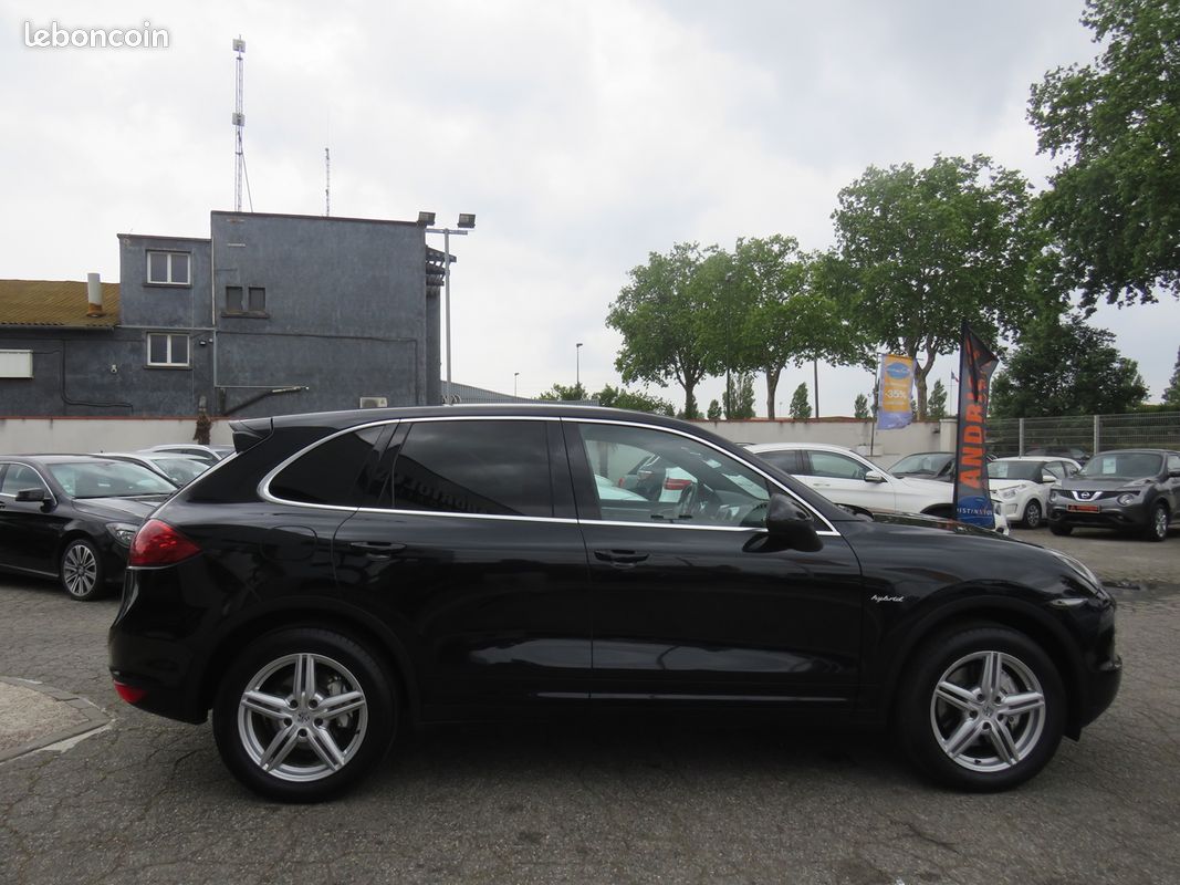 Porsche CAYENNE (958) S HYBRID (image 8)
