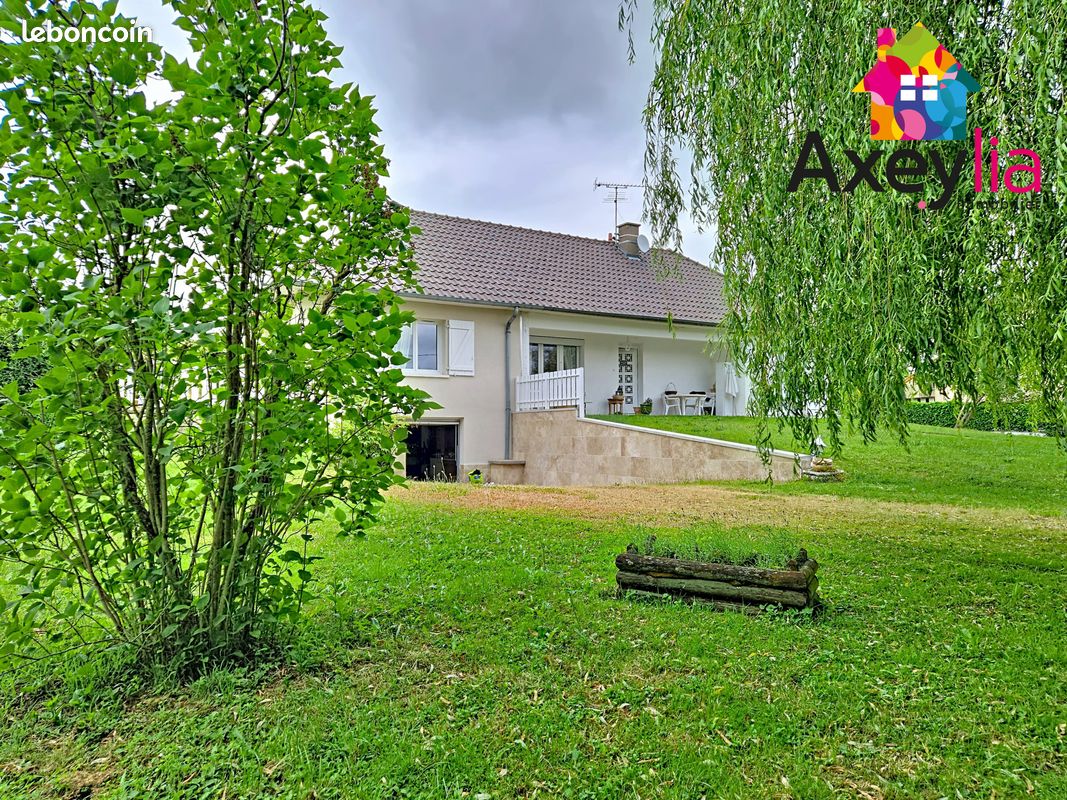 Maison 5 pièces 104 m² · à Saint-André-d'Apchon · 104 m² · 260 000 €