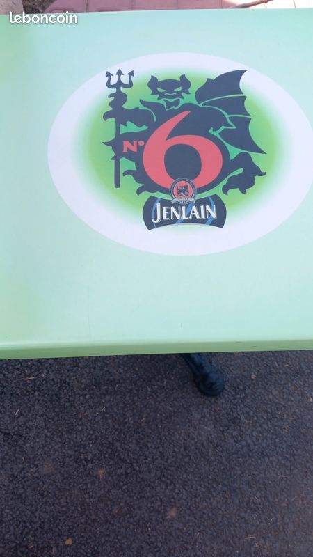Table de bistro et ses tabourets (image 6)