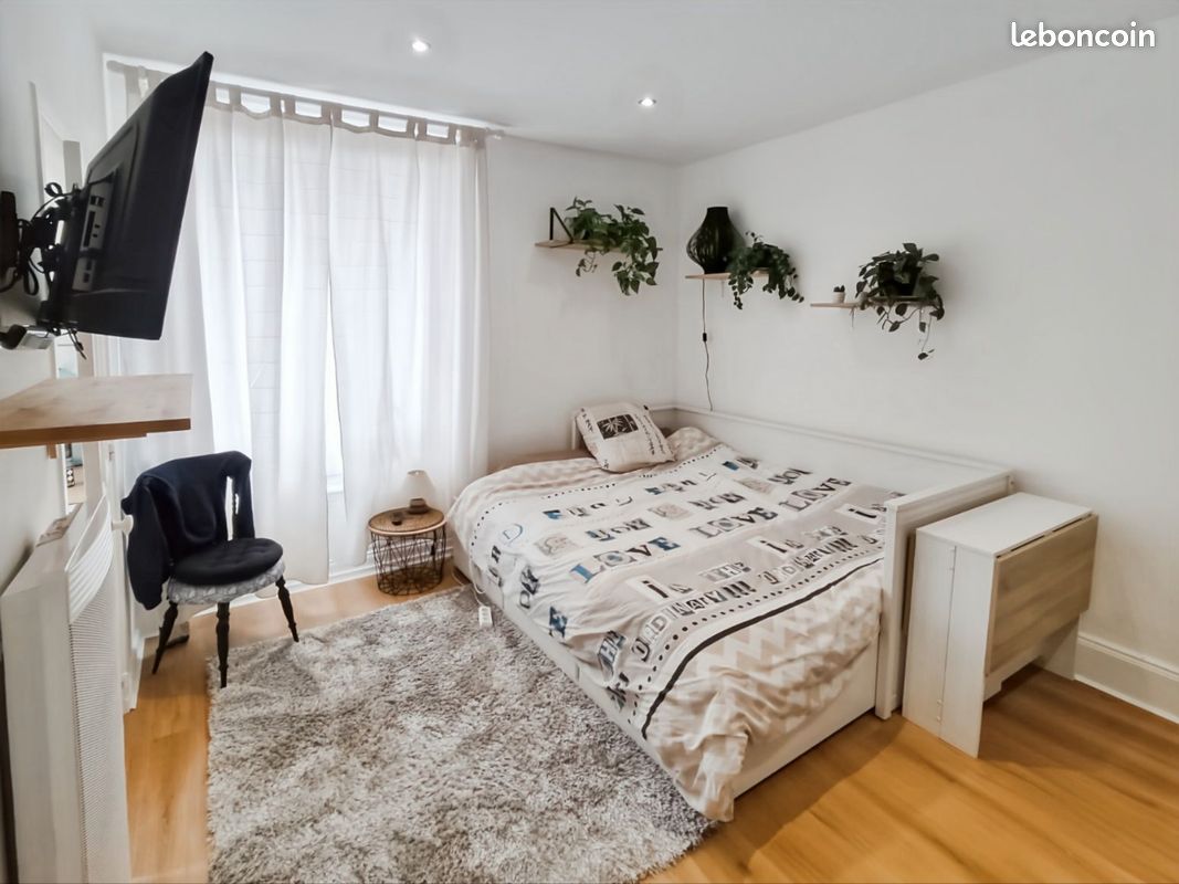 Appartement 1 pièce 18 m² · à Chamalières · 18 m² · 450 €/mois