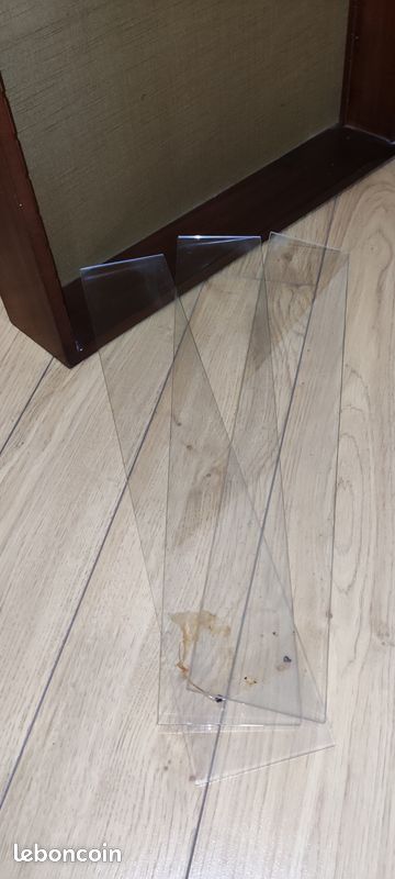 Petite vitrine en bois (image 4)