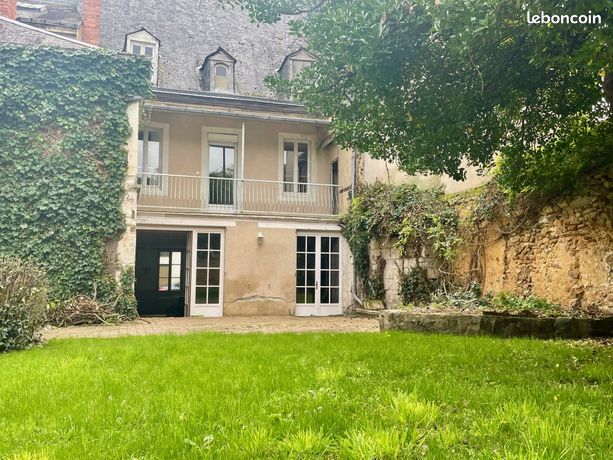 Maison 10 pièces 262 m²