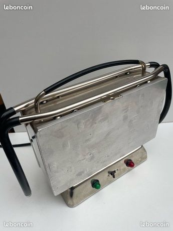 CHAUFFE PLAT ANCIEN vintage année 1950 en métal argenter sur roulette