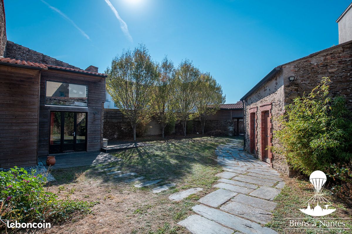 Maison 8 pièces 182 m² · au Loroux-Bottereau · 182 m² · 532 950 €