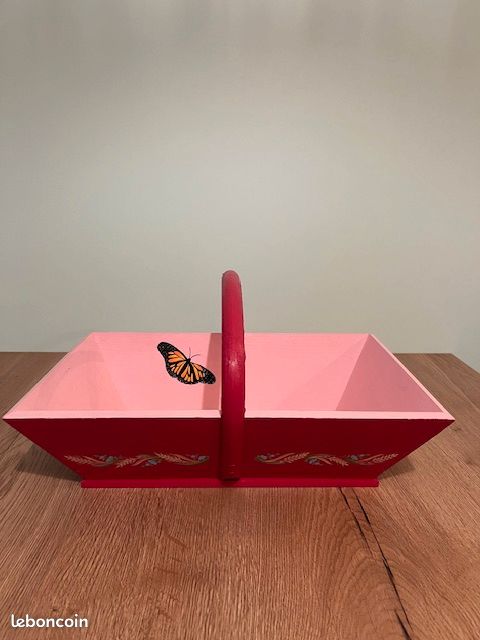 Panier vendange bois décoré (image 1)