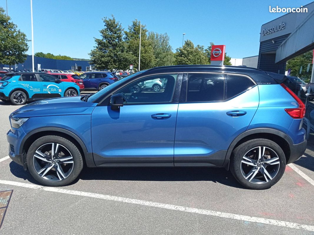 VOLVO XC40 T3 163 ch Geartronic 8 R-Design (image 3)