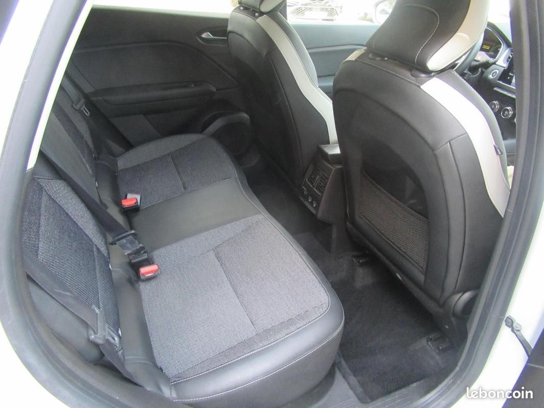 Renault Captur E-Tech hybride rechargeable 160 Techno (image 11)
